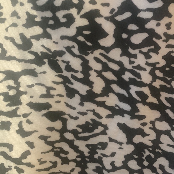 Athleta Sweatshirt - Size L - Picture 3 of 4